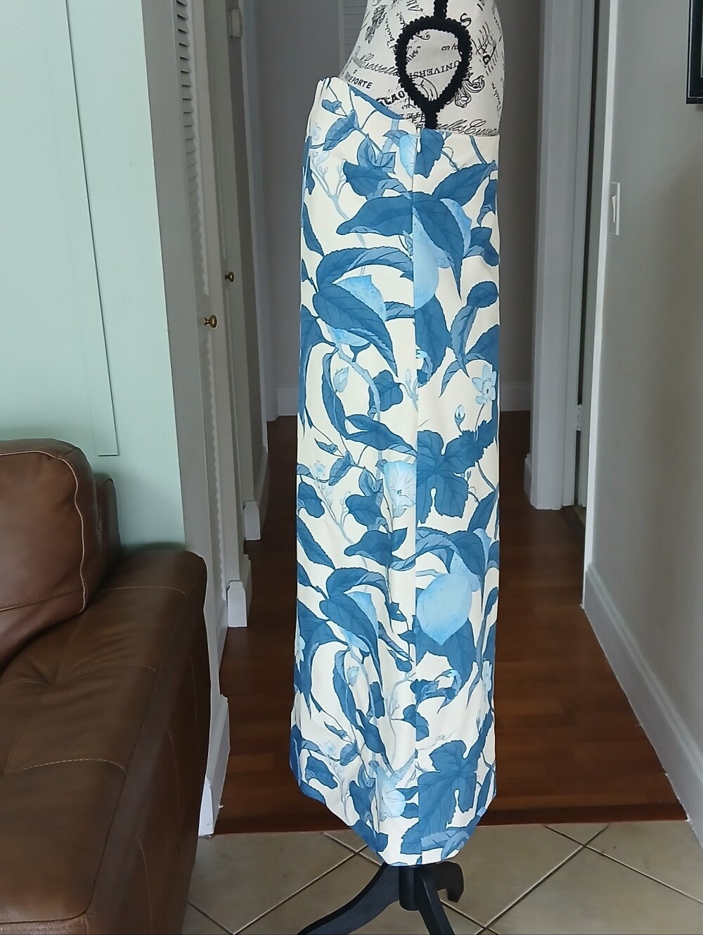 TUCKERNUCK Bonnie Blossom Floral Crepe Marin Dress - Picture 7 of 11